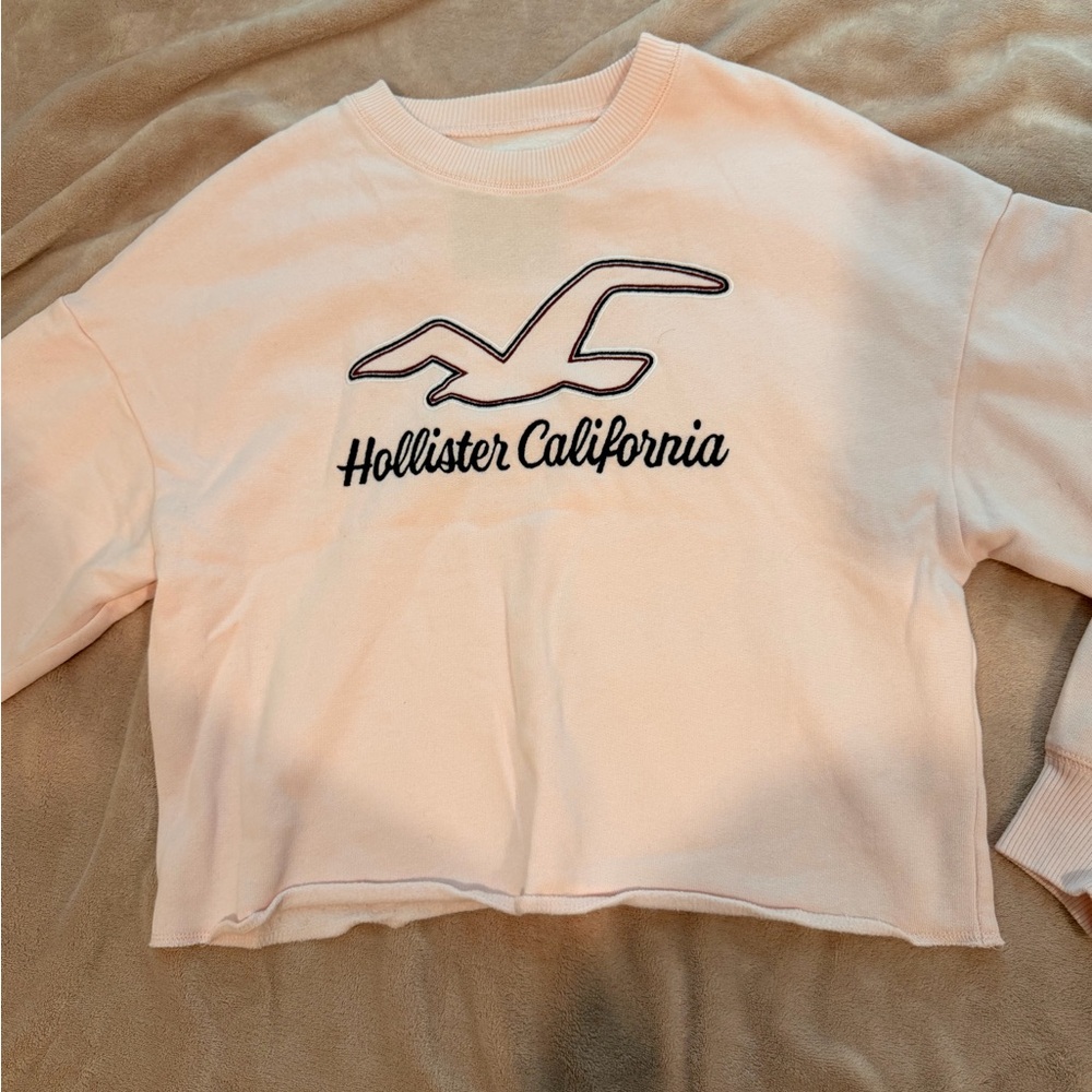 Hollister Light Pink Crewneck Sweatshirt